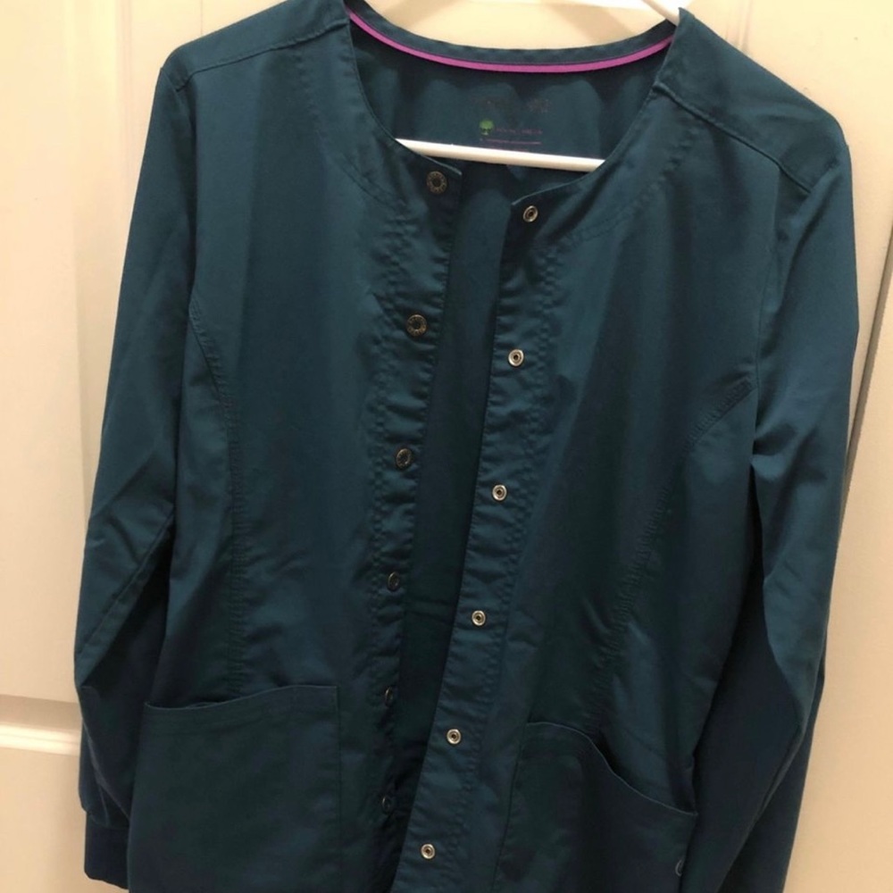Scrub jacket